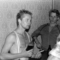 В бытовке - После работы Альбертыч и ребята