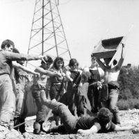 Комикс 1, Сцена 6 - "Битва - Горе проигравшему, а мы всегда за тех кто побеждает..."